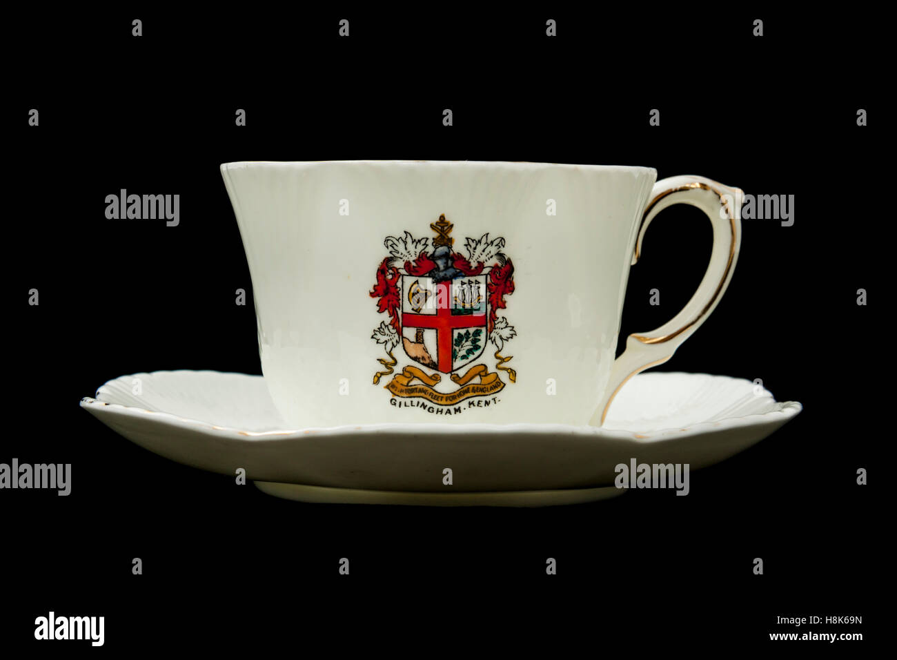 "La Chine à Gillingham' vintage par tasse et soucoupe Poterie Willow (Hewitt et Leadbeater, Longton, Stoke-on-Trent) Banque D'Images