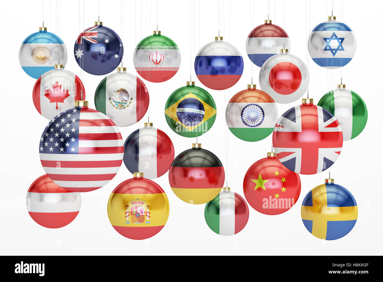 La pendaison des boules de Noël avec les drapeaux des pays. Joyeux Noël et Nouvel An, rendu 3D concept isolé sur fond blanc Banque D'Images