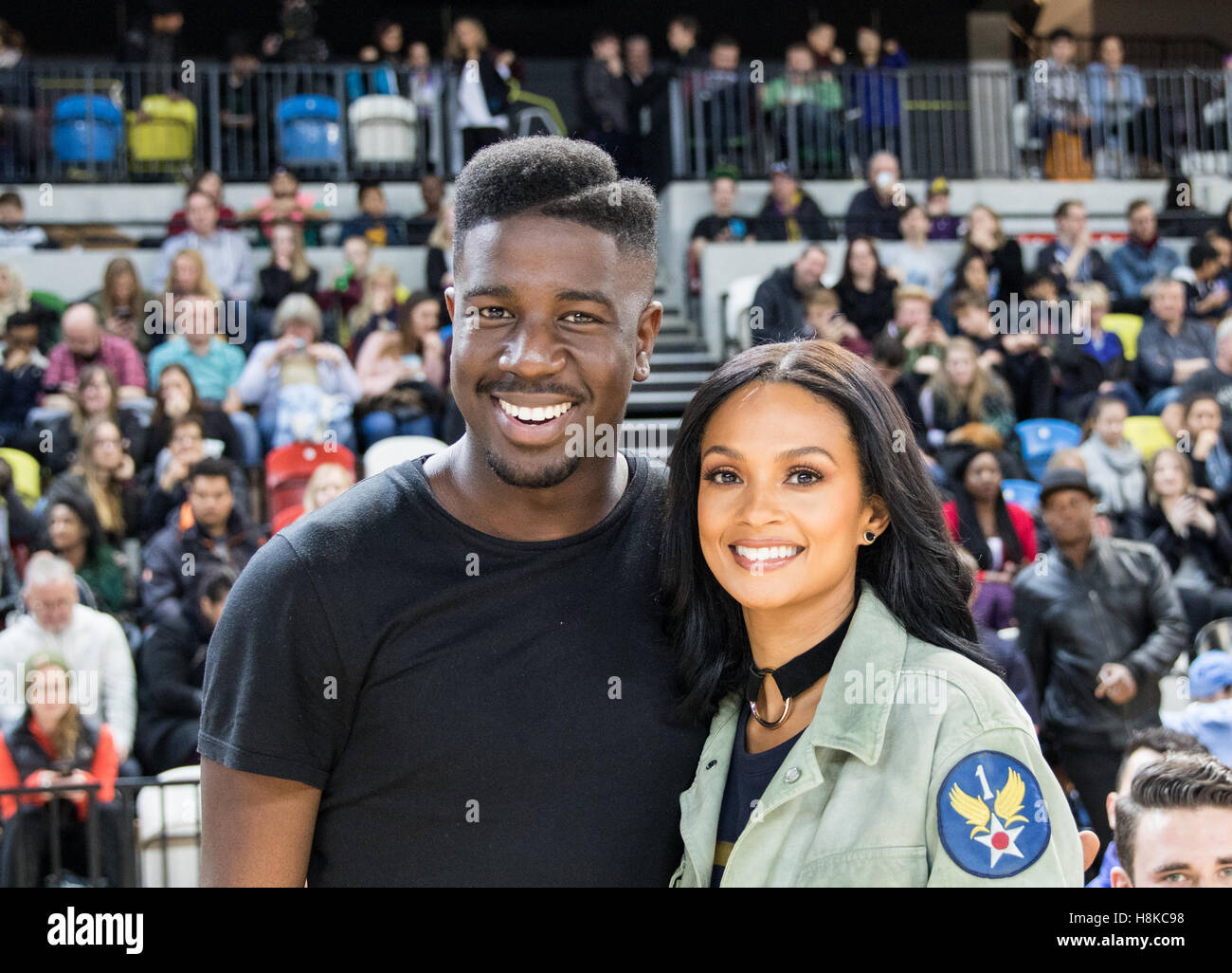London, UK 13 Novembre, 2016. Alesha Dixon assiste à Londres match de basket des Lions, le Parc Olympique, Londres, UK.Avec Jermain Jackman. Copyright Carol Moir/Alamy Live News. Banque D'Images