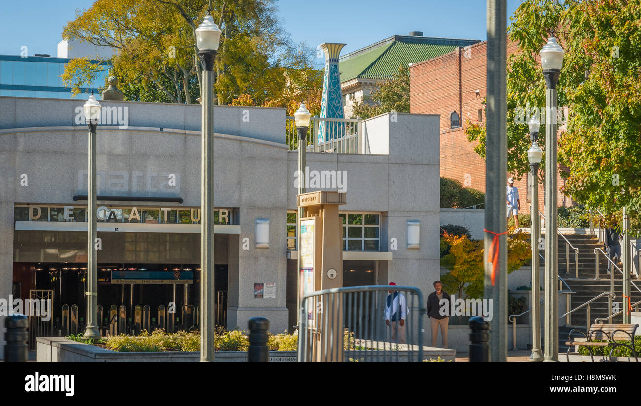MARTA Station à la place dans le centre-ville de Decatur, Géorgie. (ÉTATS-UNIS) Banque D'Images