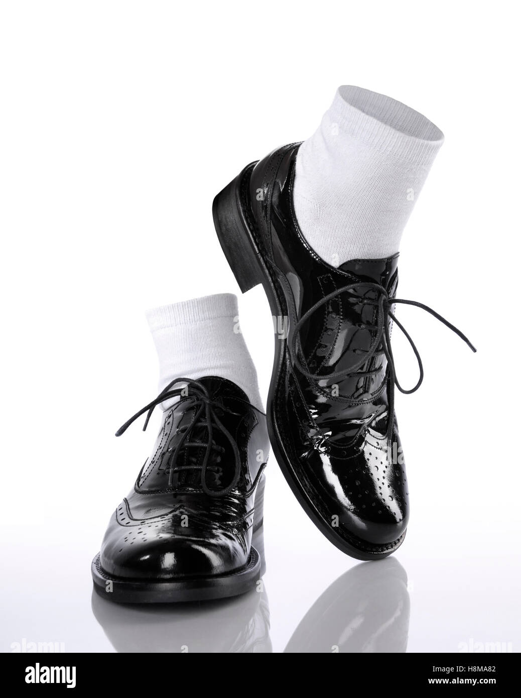 chaussure blanche chaussette noire