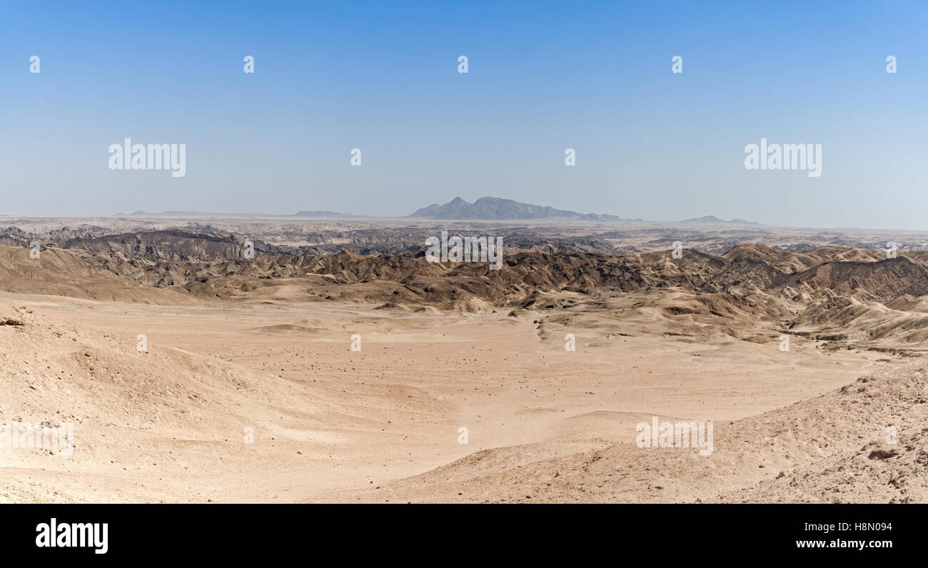Vue panoramique sur le paysage lunaire à Swakopmund, Namibie Banque D'Images
