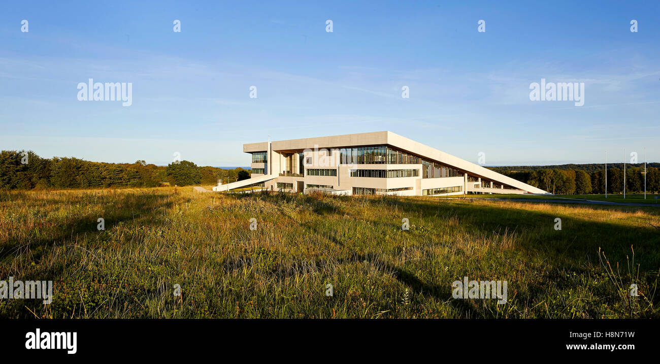 Une élévation de coin arrière. Musée Moesgaard, Aarhus, Danemark. Architecte : Henning Larsen, 2015. Banque D'Images
