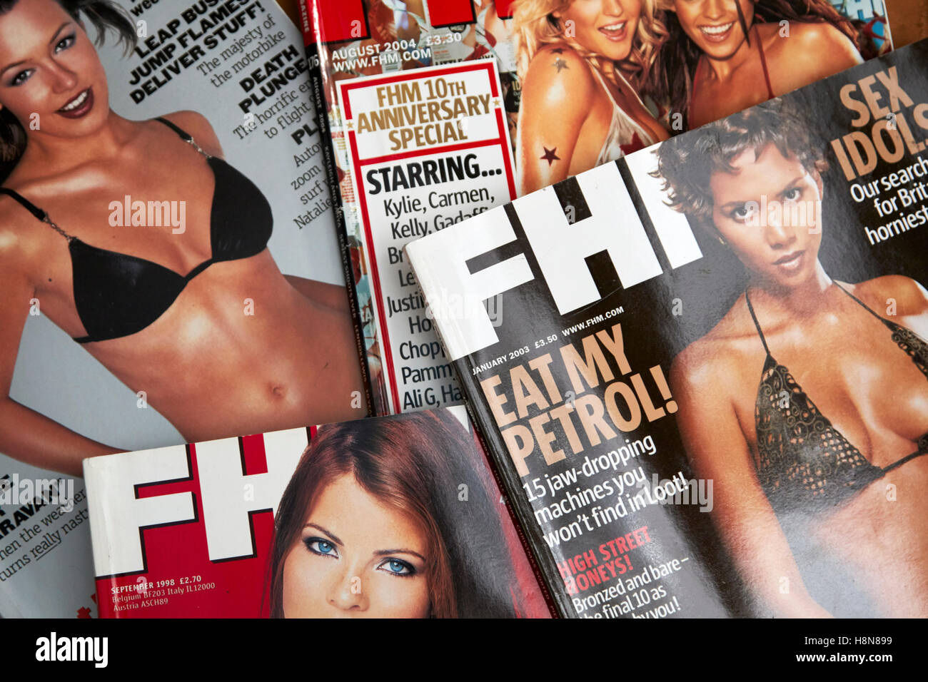 Mens fhm magazines mags gars au Royaume-Uni Banque D'Images