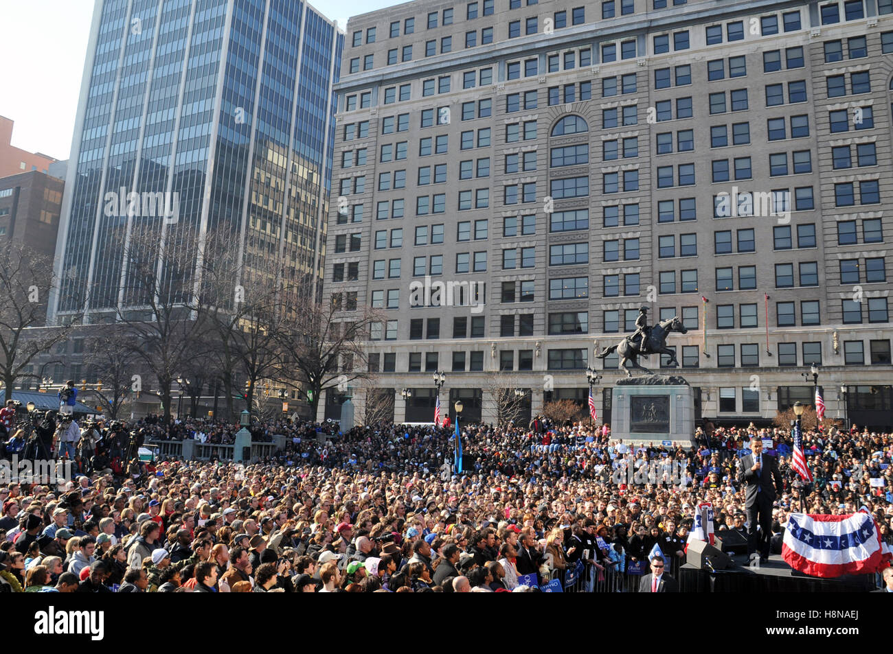 La présidence démocratique Sen. Barack Obama parle à un rassemblement à la place de Rodney, le 3 février 2008 à Wilmington, Delaware. Banque D'Images