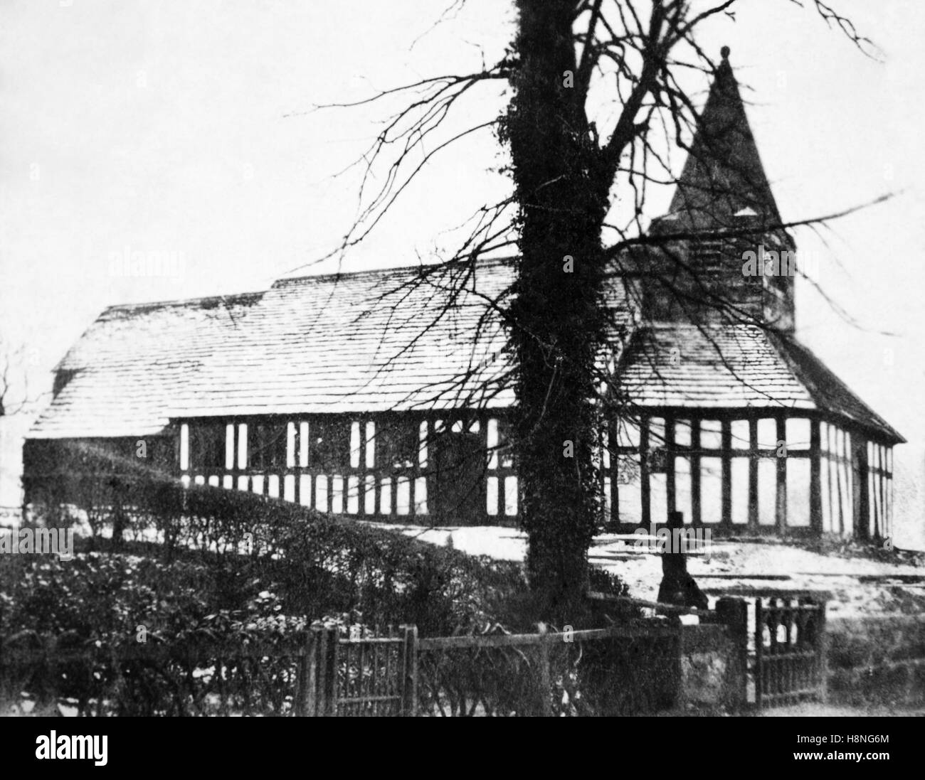 Royaume-uni, Angleterre, Cheshire, Marton, St James & l'église St Paul dans la neige, circa 1865 image historique Banque D'Images