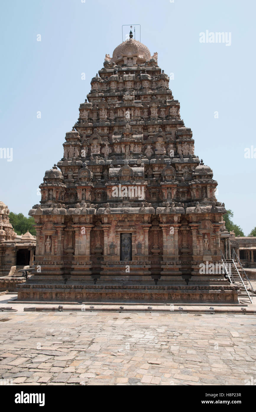 Temple d'Airavatesvara, Darasuram, Tamil Nadu, Inde. Vue depuis l'Ouest. Banque D'Images