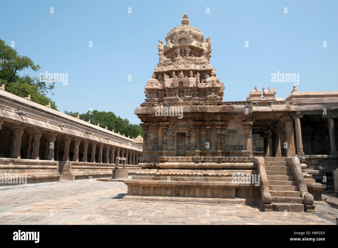 Chandykesvara Temple dans le nord du Temple d'Airavatesvara, Darasuram, Tamil Nadu, Inde. Vue depuis l'Ouest. Banque D'Images