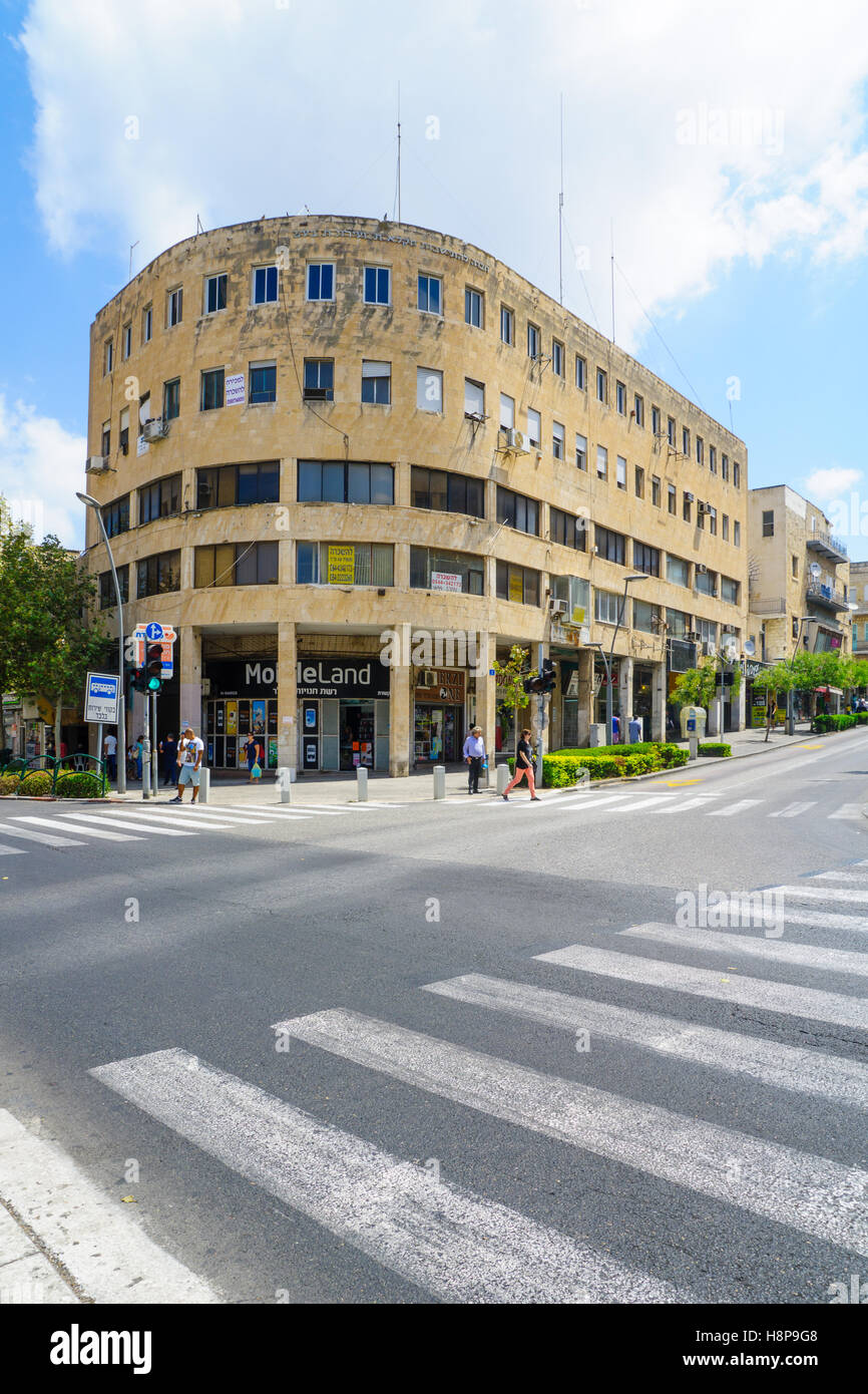 Haïfa, Israël - 18 août 2016 : Théâtre de la place Masaryk dans Hadar HaCarmel district, avec les entreprises locales, les habitants et visiteurs, Banque D'Images