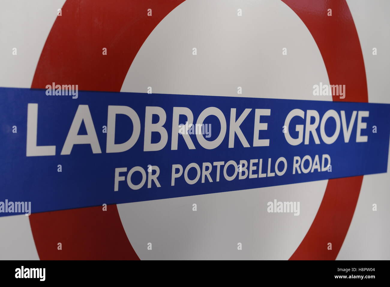 Portobello road de Ladbroke Grove, London Underground sign Banque D'Images