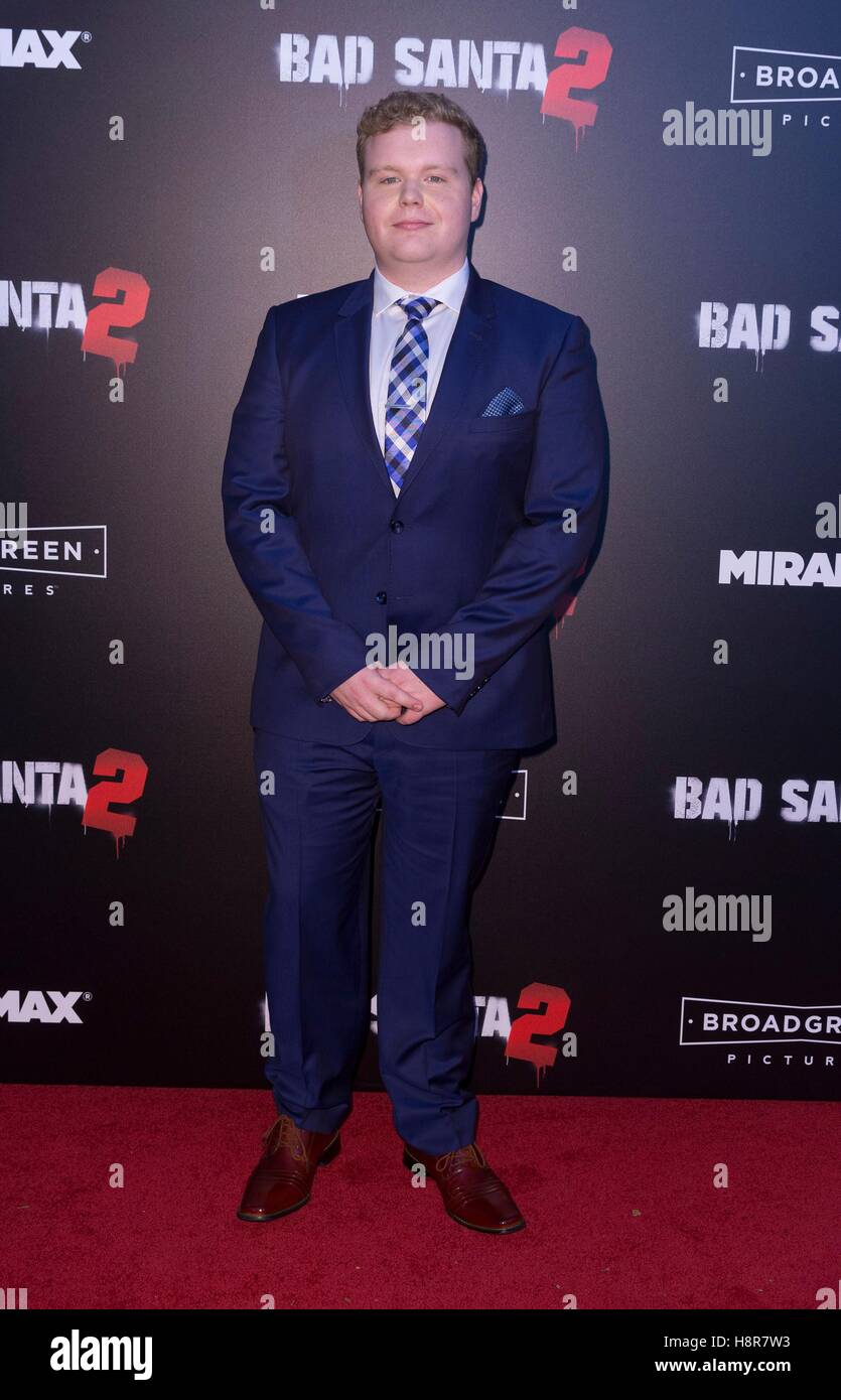 New York, USA. 15 Nov, 2016. Brett Kelly aux arrivées de 'Bad Santa 2' Premiere, AMC Loews Lincoln Square, New York, NY 15 Novembre, 2016. Crédit : Lev Radin/Everett Collection/Alamy Live News Banque D'Images