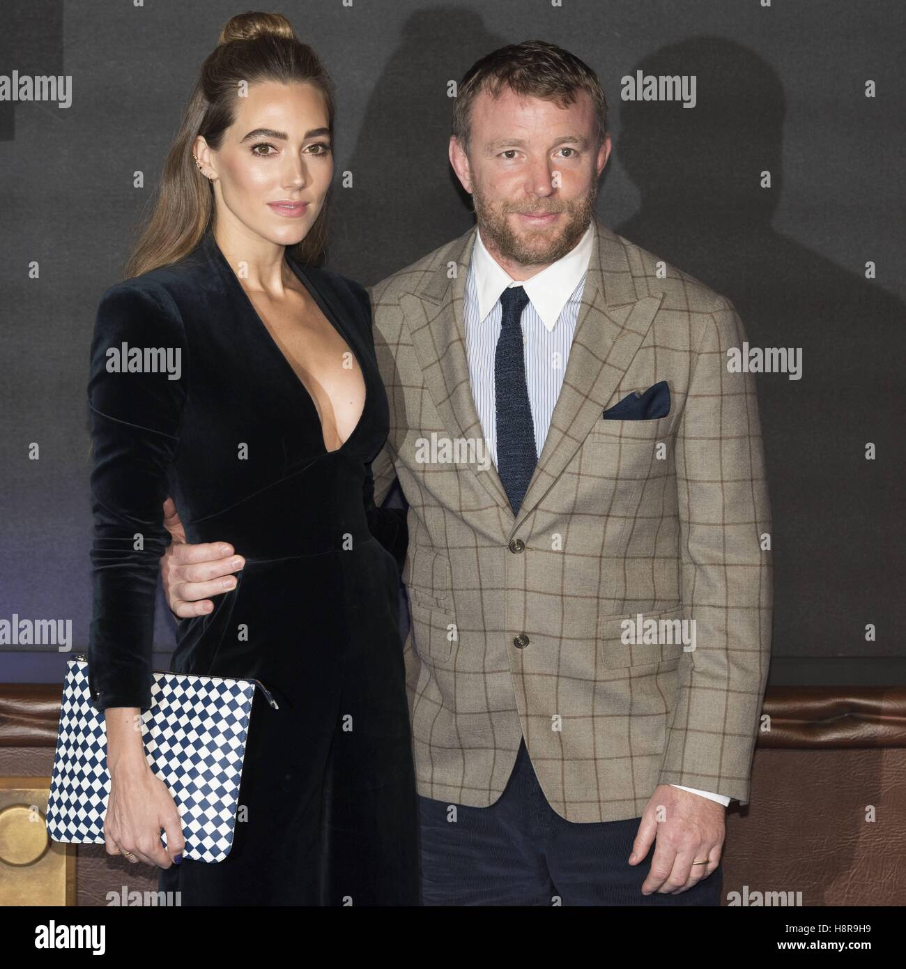 Londres, Royaume-Uni. 15 Nov, 2016. Jacqui Ainsley et Guy Ritchie, les animaux fantastiques et où les trouver - Première européenne. 15/11/2016 | Verwendung weltweit Crédit : afp/Alamy Live News Banque D'Images