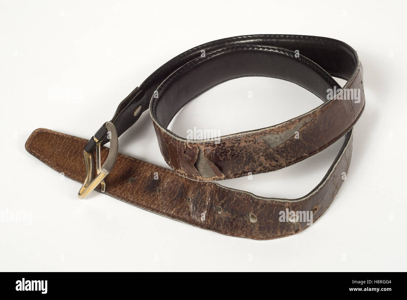 Vieille ceinture en cuir Banque de photographies et d'images à haute  résolution - Alamy