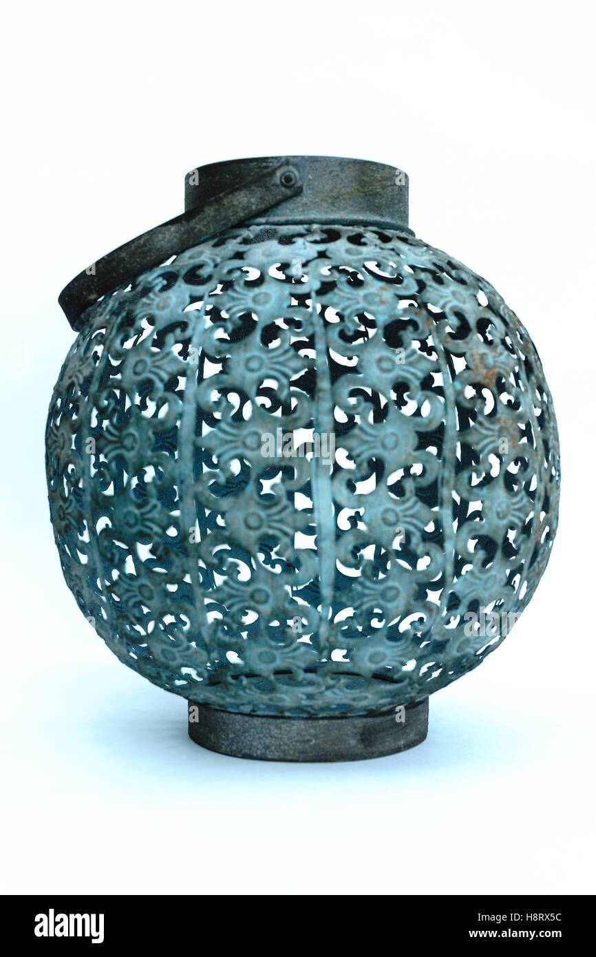 Antique bronze lantern acheté de Portland, Oregon, le jardin japonais cadeaux Banque D'Images