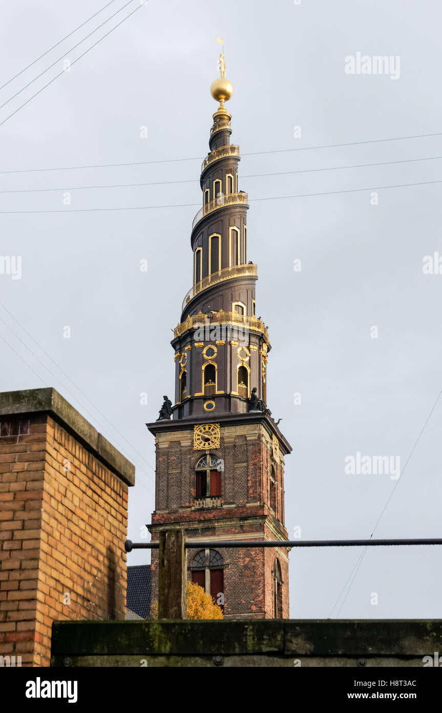 Helix flèche de l'église de Notre Sauveur (Vor Frelsers avec Kirke) à Copenhague, Danemark Banque D'Images