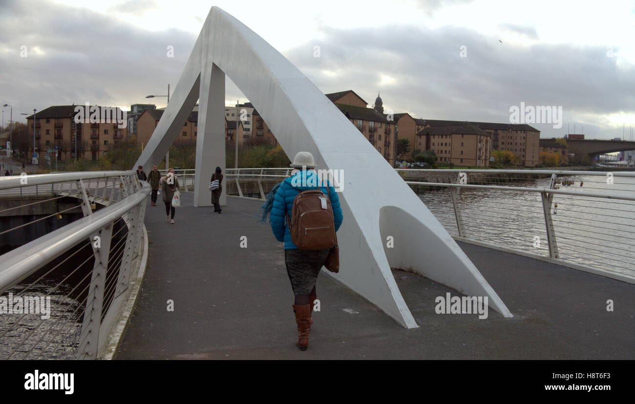 Squiggly pont rivière Clyde Glasgow Banque D'Images