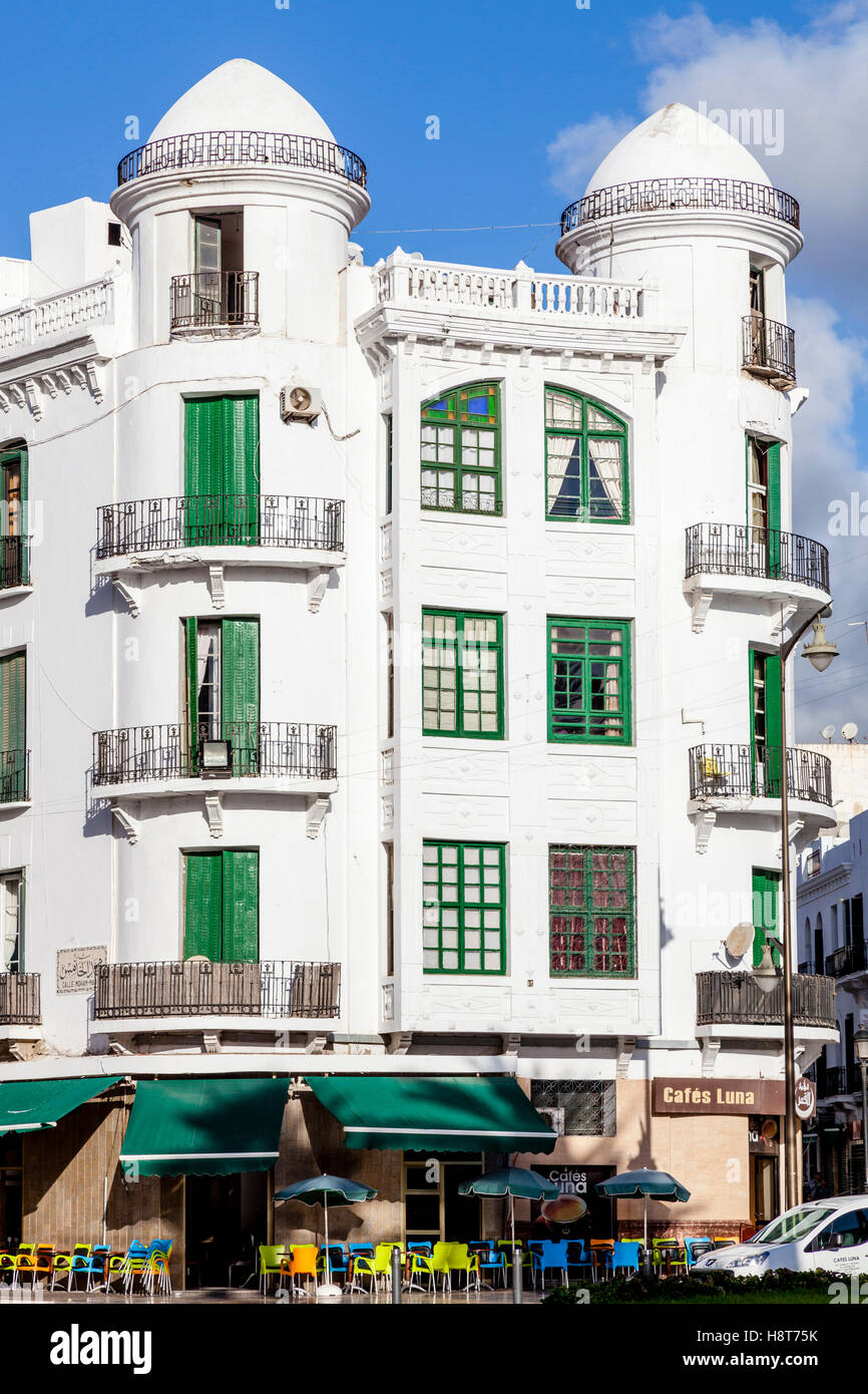 L'architecture coloniale espagnole (l'Ensanche), Tétouan, Maroc Banque D'Images