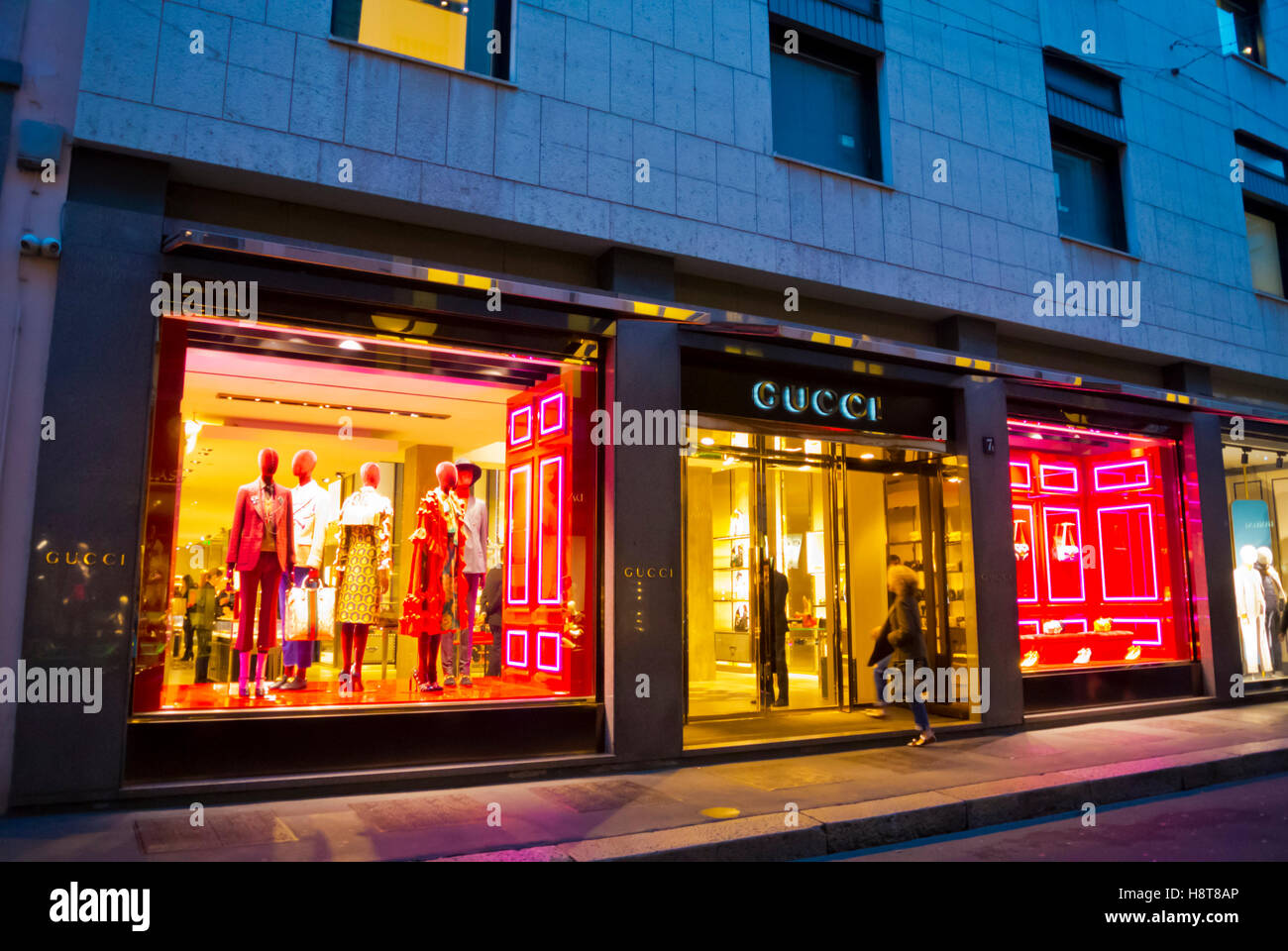 Boutique Gucci, Via Monte Napoleone,Quadrilatero D'oro, Milan ...