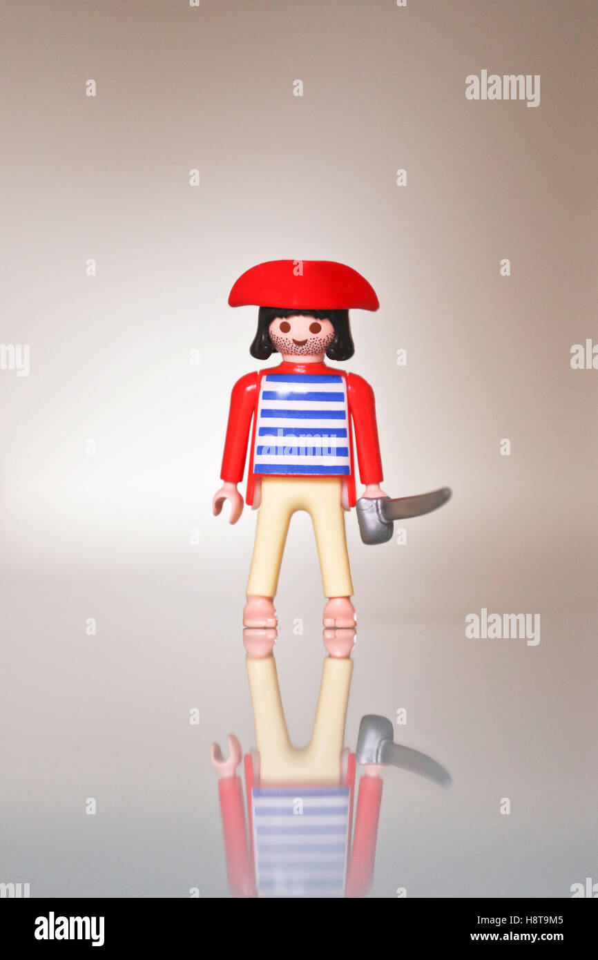Figurine Playmobil Pirate Réf. 72 - Personnage Catégorie 1, Occasion Très Bon état