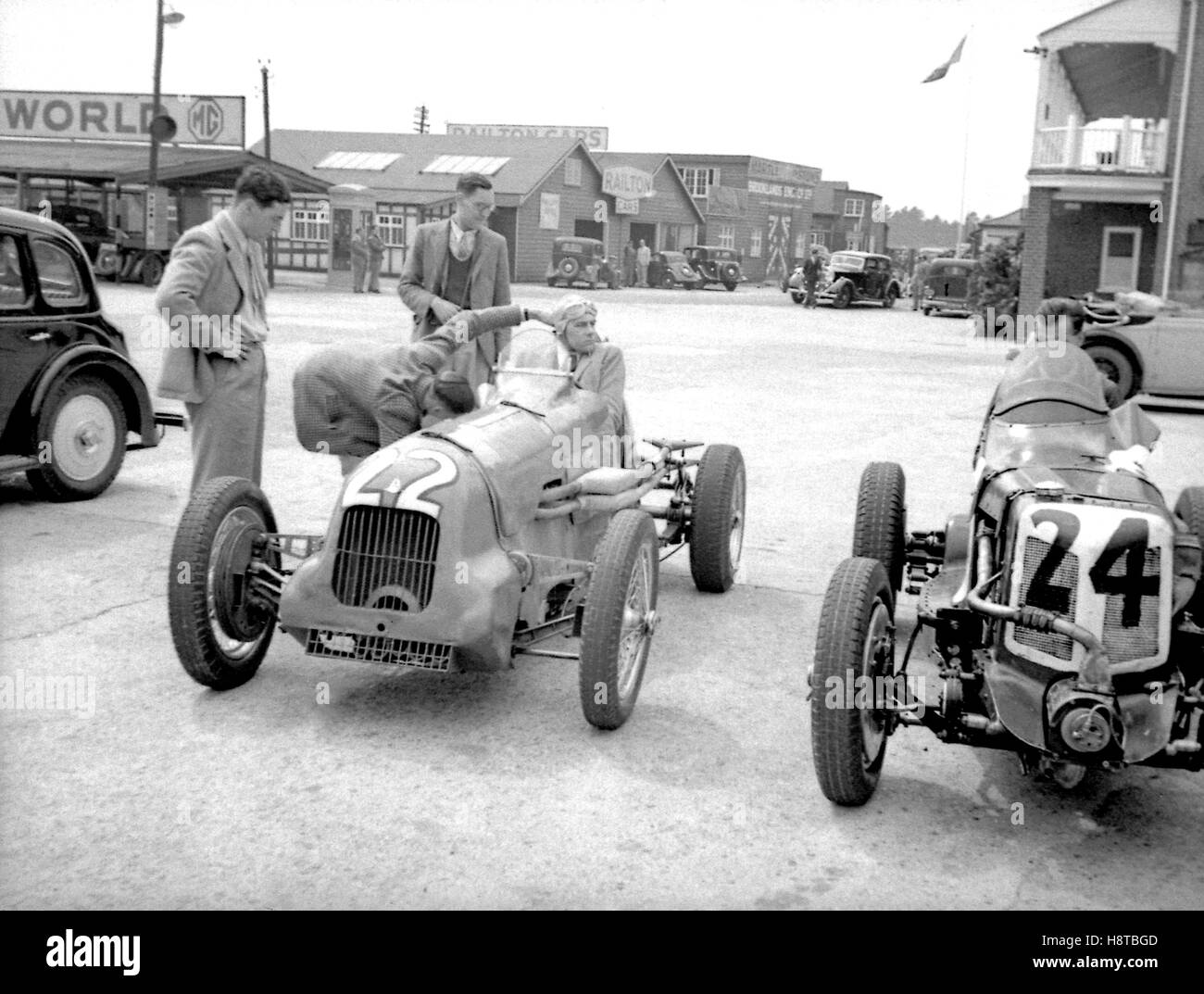 BROOKLANDS PROMOTIONS PADDOCK Banque D'Images