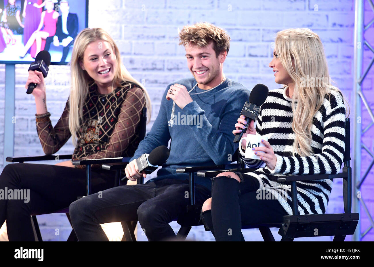 Frankie Gaff, Sam Thompson et Stephanie Pratt, de fait, à Chelsea, parlant à une série d'événements Londres CONSTRUIRE AOL AOL à Capper Street à Londres. Banque D'Images