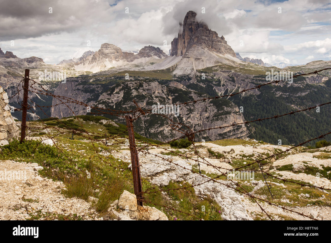 Tranchées de la première Guerre mondiale sur Monte Piana, les Dolomites. Alpes italiennes. Europe. Banque D'Images