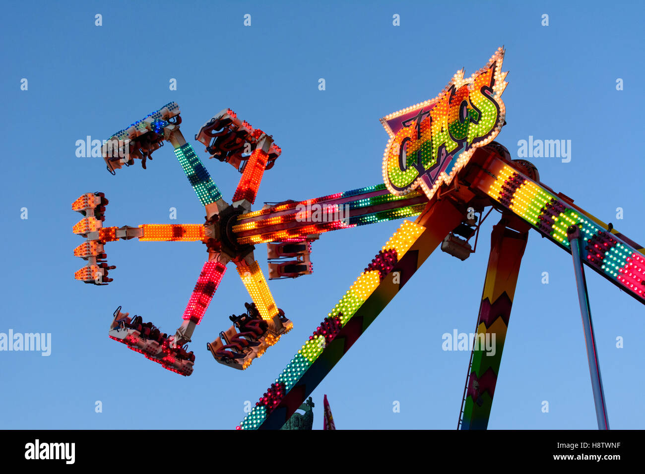 Klosterneuburg : fête de postcombustion ride 24 "chaos", Wienerwald, Bois de Vienne, Basse-Autriche, Basse Autriche, Autriche Banque D'Images