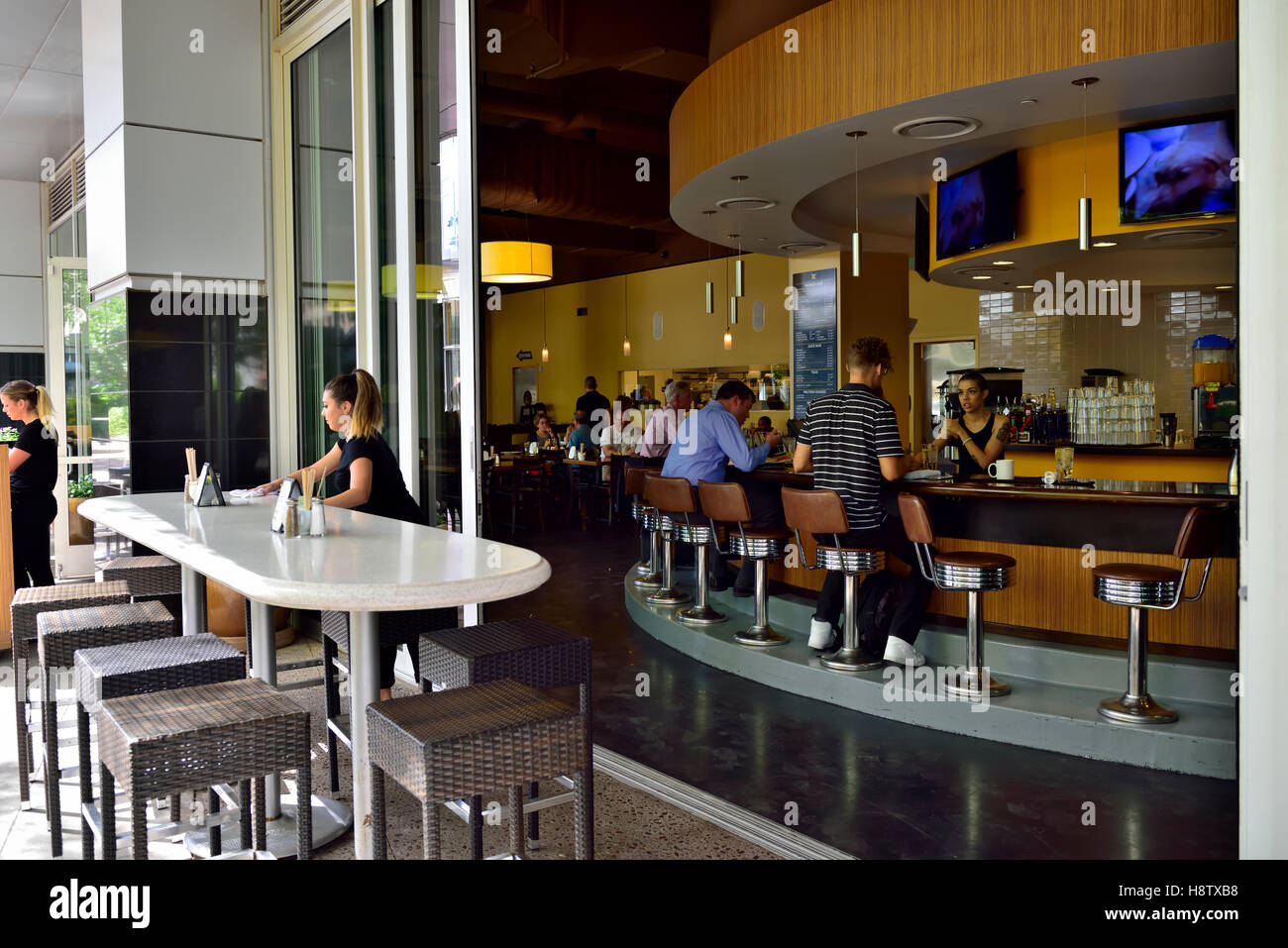 Café moderne (Breakfast Club) au centre-ville de Phoenix, Arizona Banque D'Images