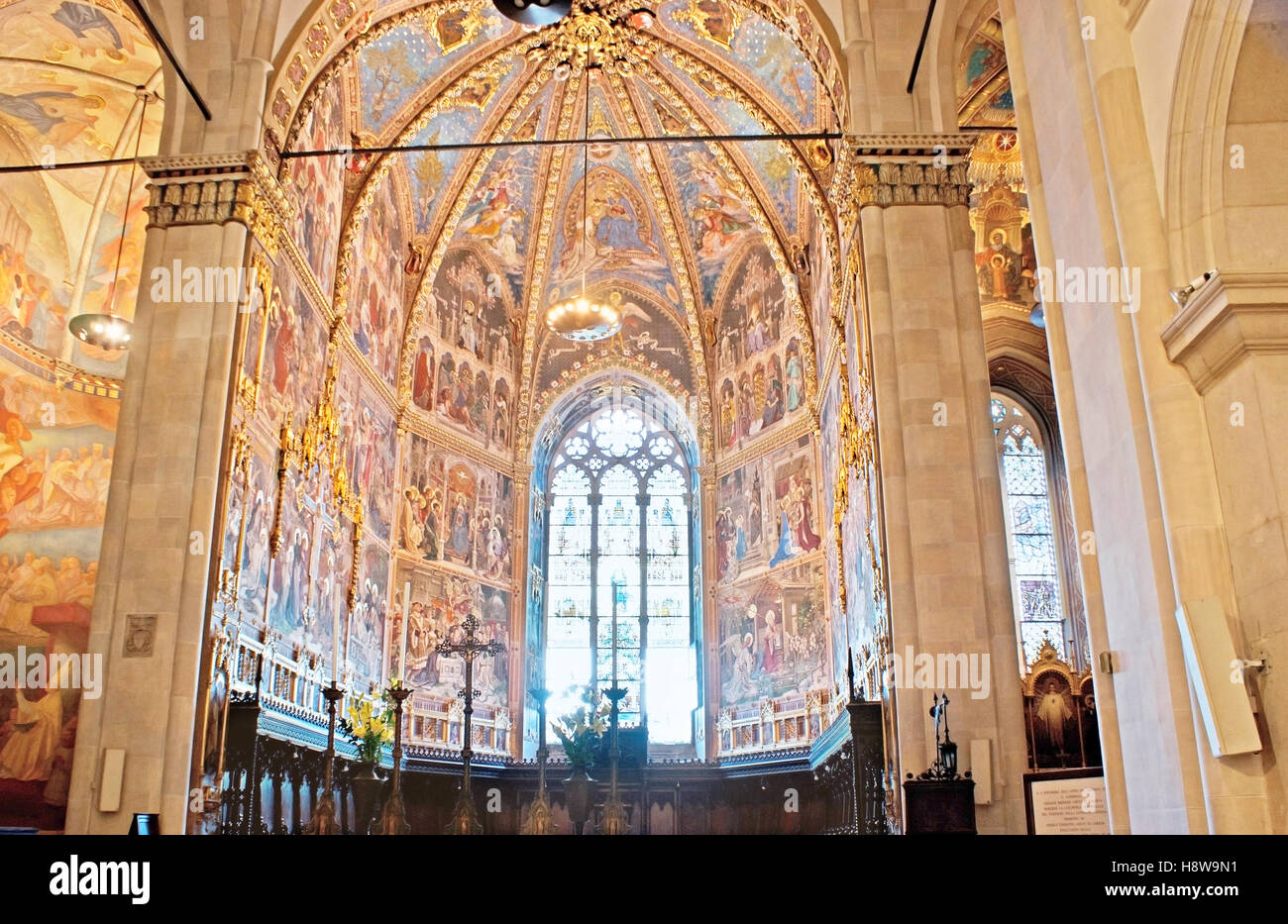 La riche décoration de la chapelle de la Basilique de Santa Casa, avec icônes peintes, ajouré et doré patterns Banque D'Images