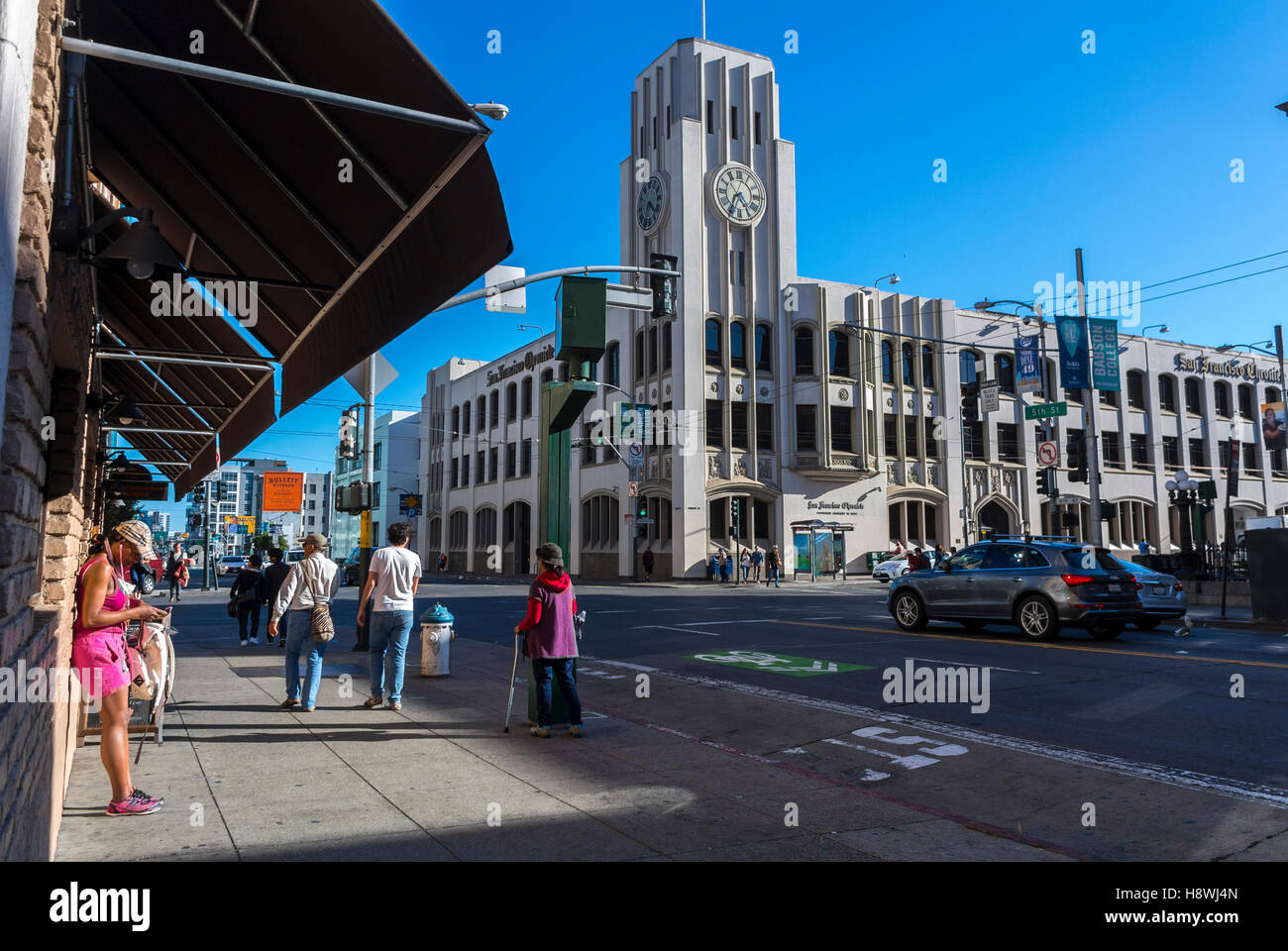 San Francisco, CA, USA, Personnes, scène de rue au centre-ville, San Francisco Chronicle Building Banque D'Images