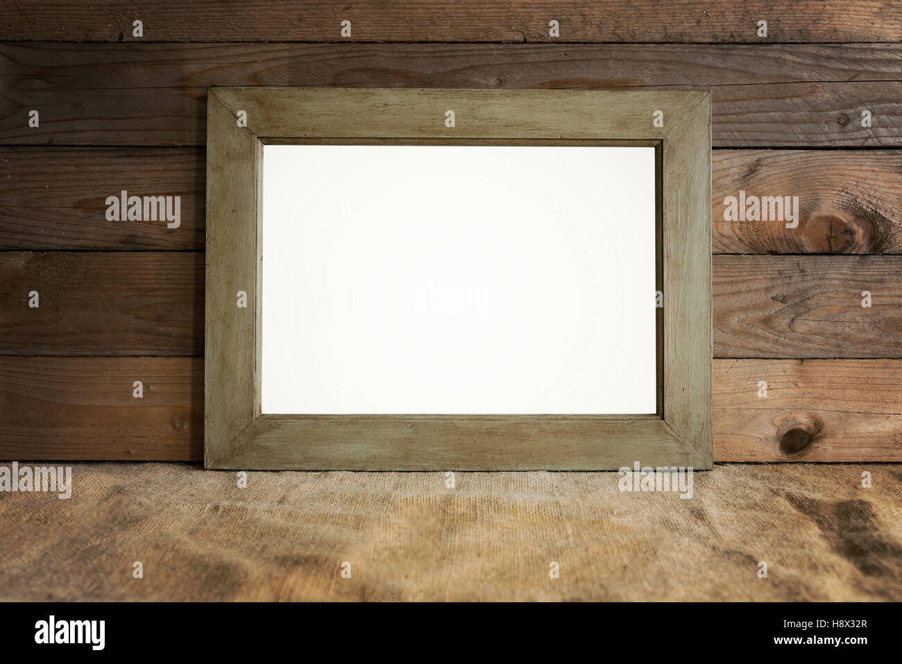 Cadre rustique avec scène maquette fond de bois et de jute. Banque D'Images