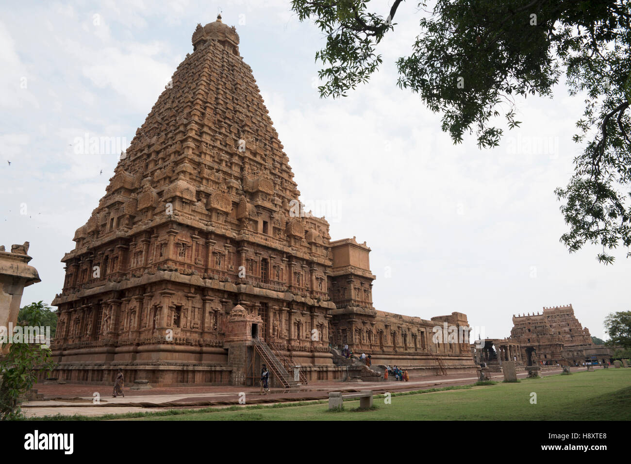 Complexe du Temple de Brihadisvara, Tanjore, Tamil Nadu, Inde. Vue depuis le sud-ouest. Banque D'Images