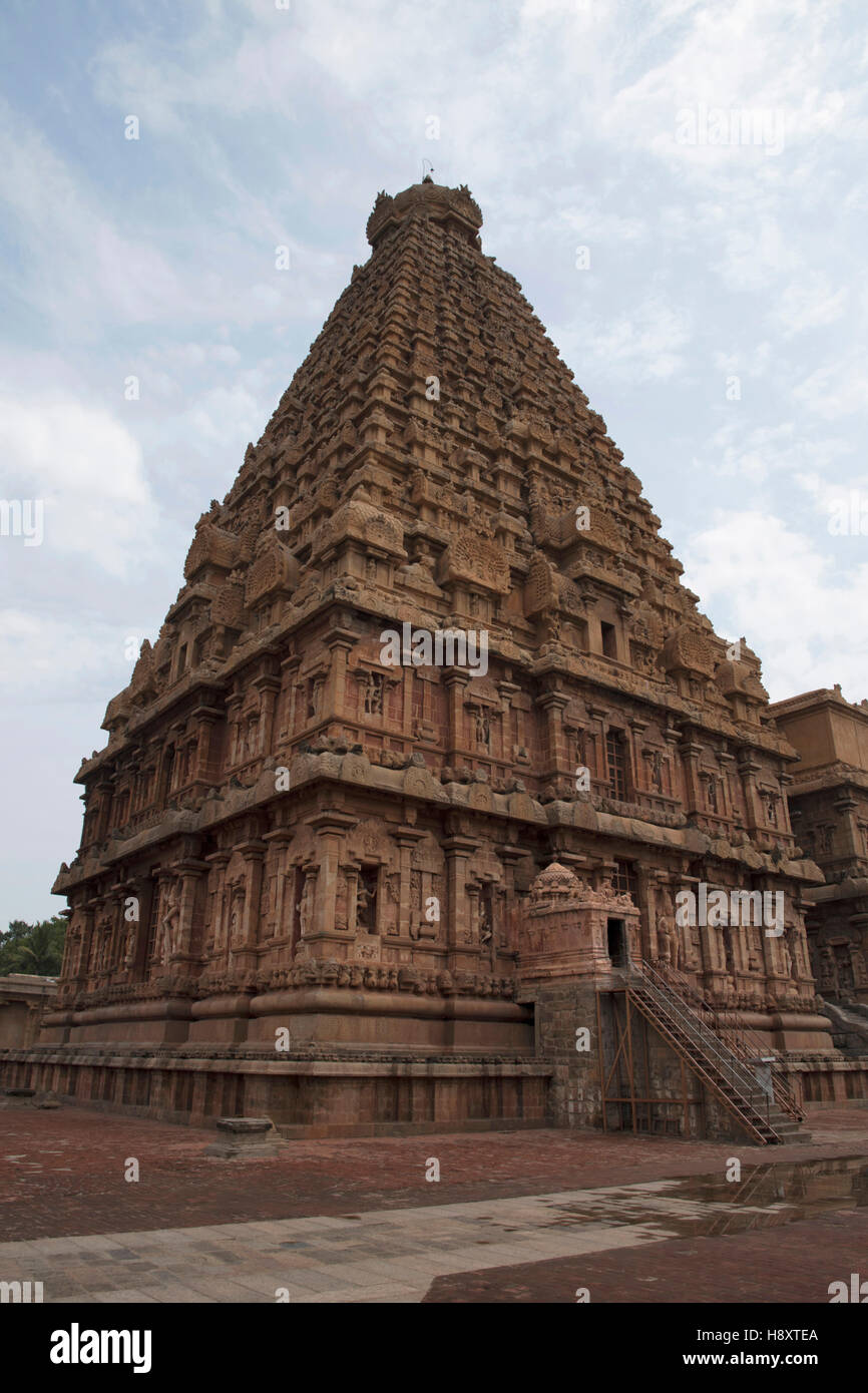 Complexe du Temple de Brihadisvara, Tanjore, Tamil Nadu, Inde. Vue depuis le sud-ouest. Banque D'Images