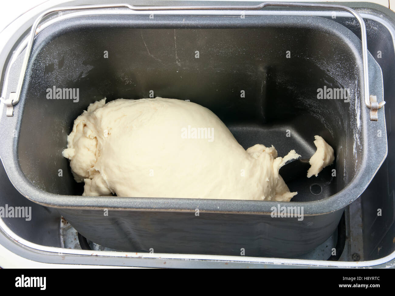 Robot pour pétrir la pâte à pain Photo Stock - Alamy