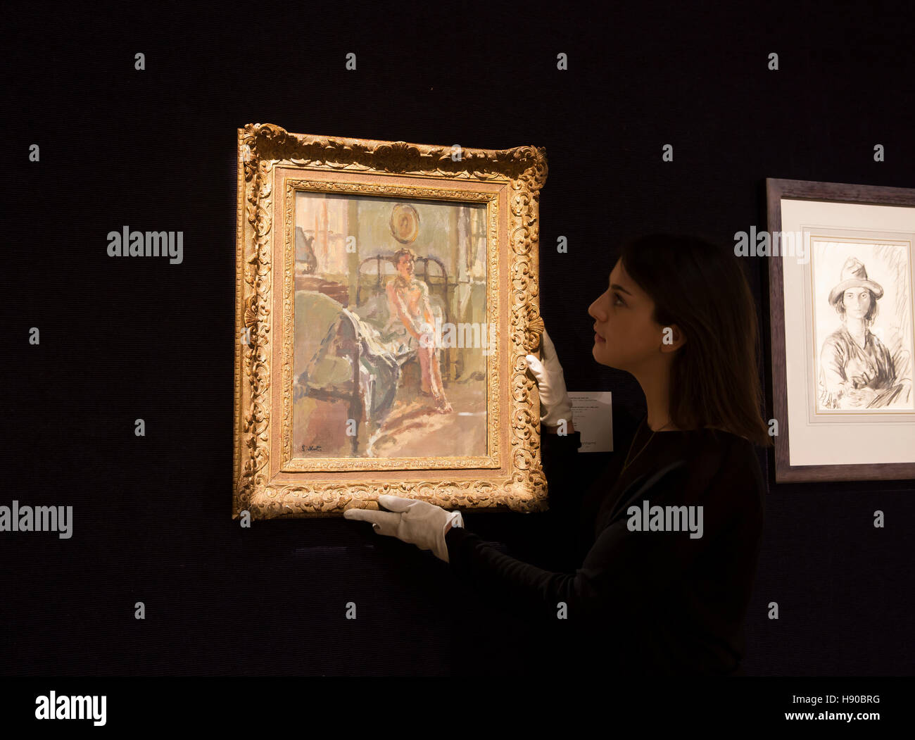 London,UK,21 novembre 2016,une dame views oeuvre de Walter Richard Sickert Bonhams à l'art britannique et irlandaise moderne vente à Londo Crédit : Keith Larby/Alamy Live News Banque D'Images