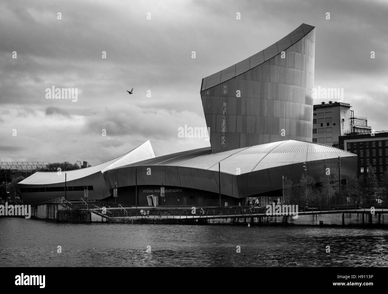 L'architecture urbaine mediacity Manchester Salford Quays urwell itv imperial War Museum paysage pont moody Banque D'Images