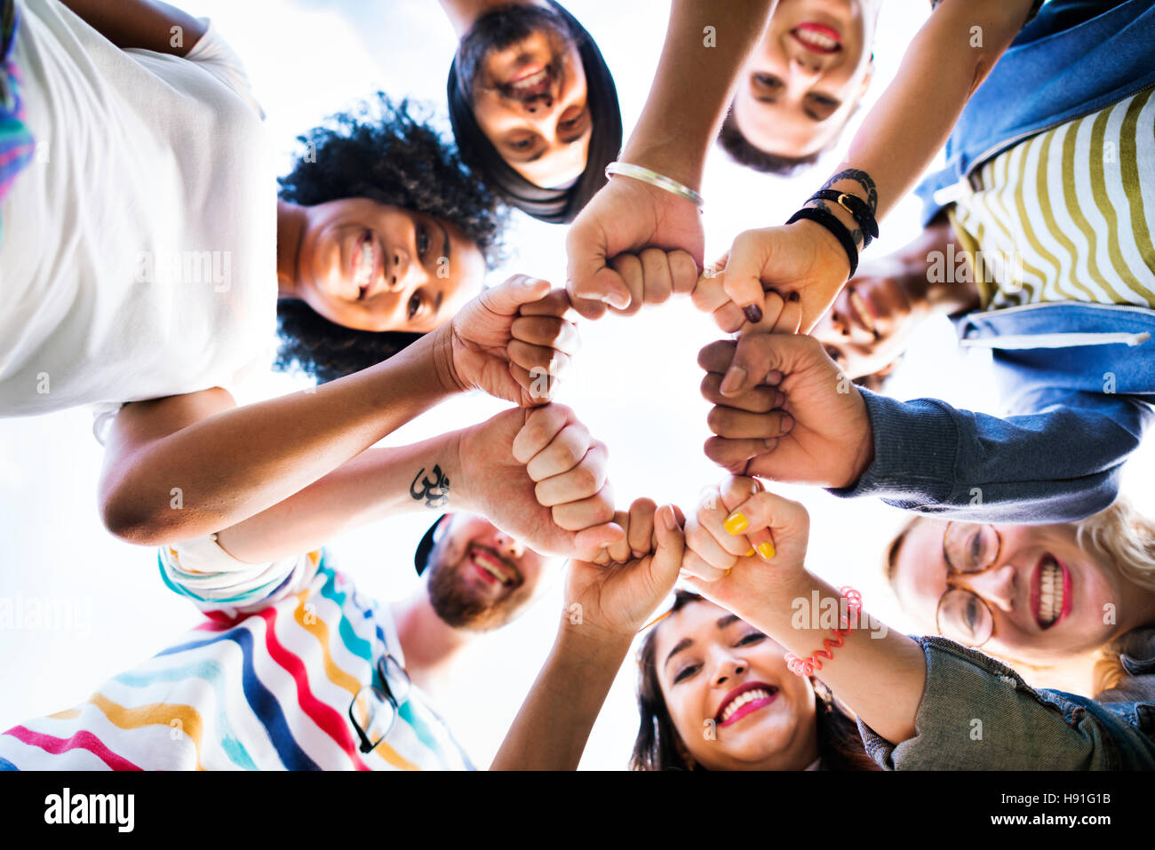 Poing d'amis Cercle Ensemble d'équipe Concept Banque D'Images