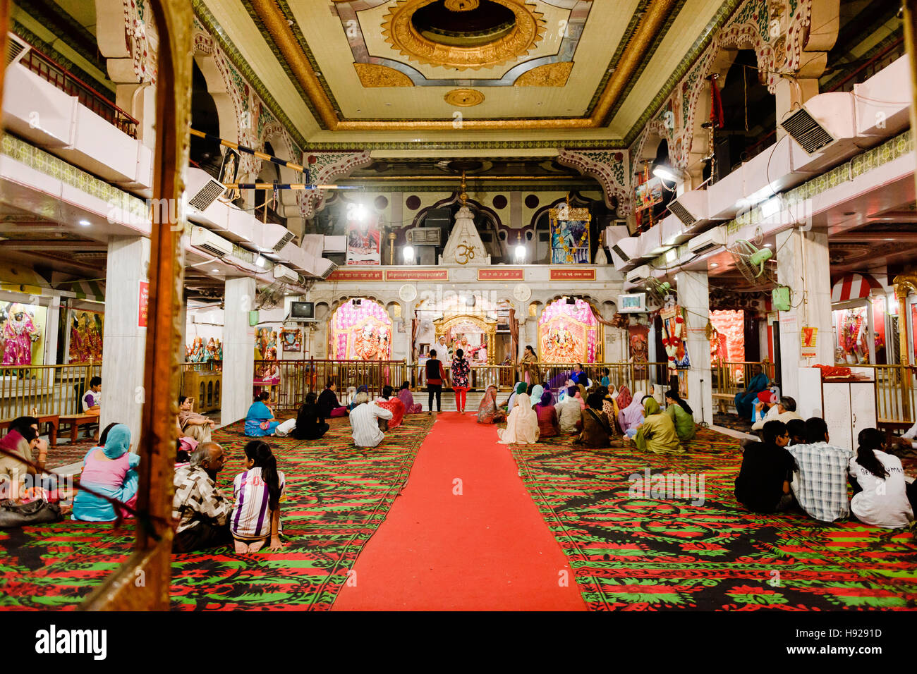 Mata Lal Devi Mandir temple hindou au Jammu près d'Amritsar. Banque D'Images