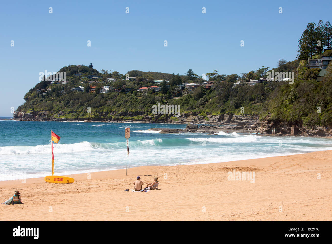 Plage de la baleine, l'une des plages du nord de Sydney dans l'heure d'été, Sydney, New South Wales, Australie Banque D'Images