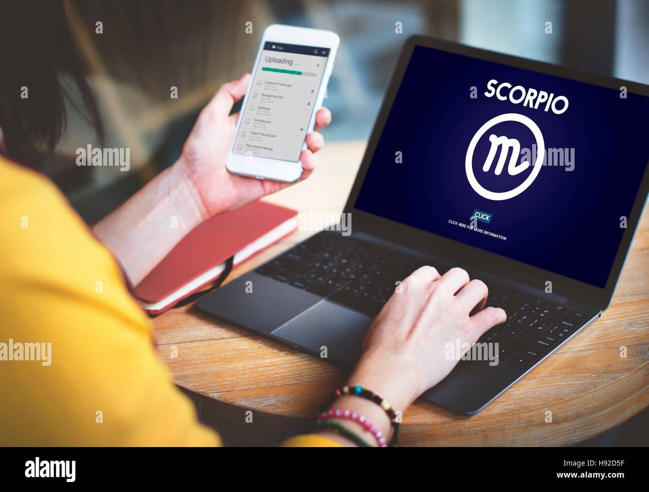 Scorpion Horoscope zodiaque Icône Concept Galaxy Banque D'Images