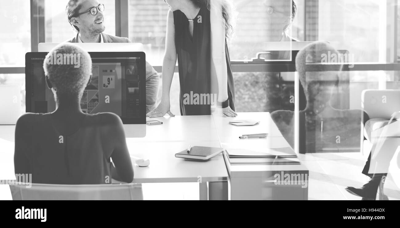 Les gens d'affaires Réunion de travail Discussion Office Concept Banque D'Images