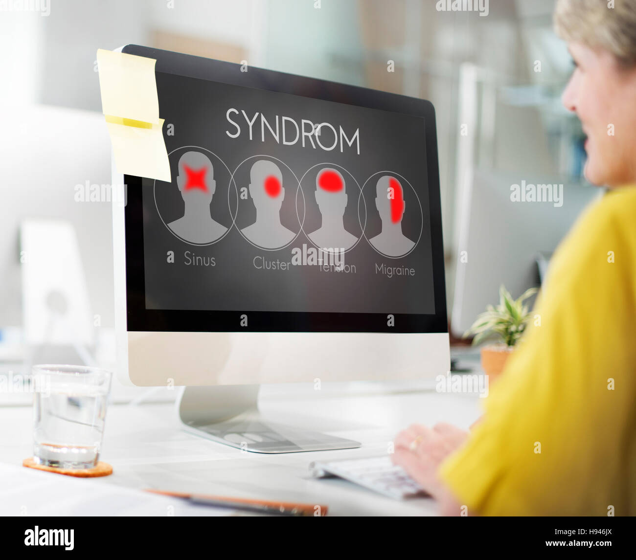 La migraine maux de tête Cluster Symptômes Tension Concept Banque D'Images