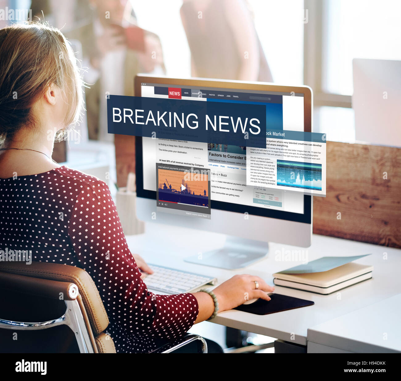 Breaking News annonce médias Concept Social Banque D'Images