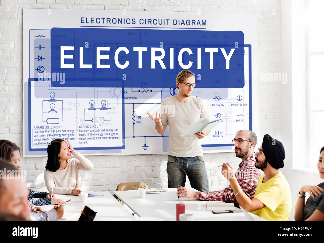 Circuit électronique Tension Électricité Concept Banque D'Images