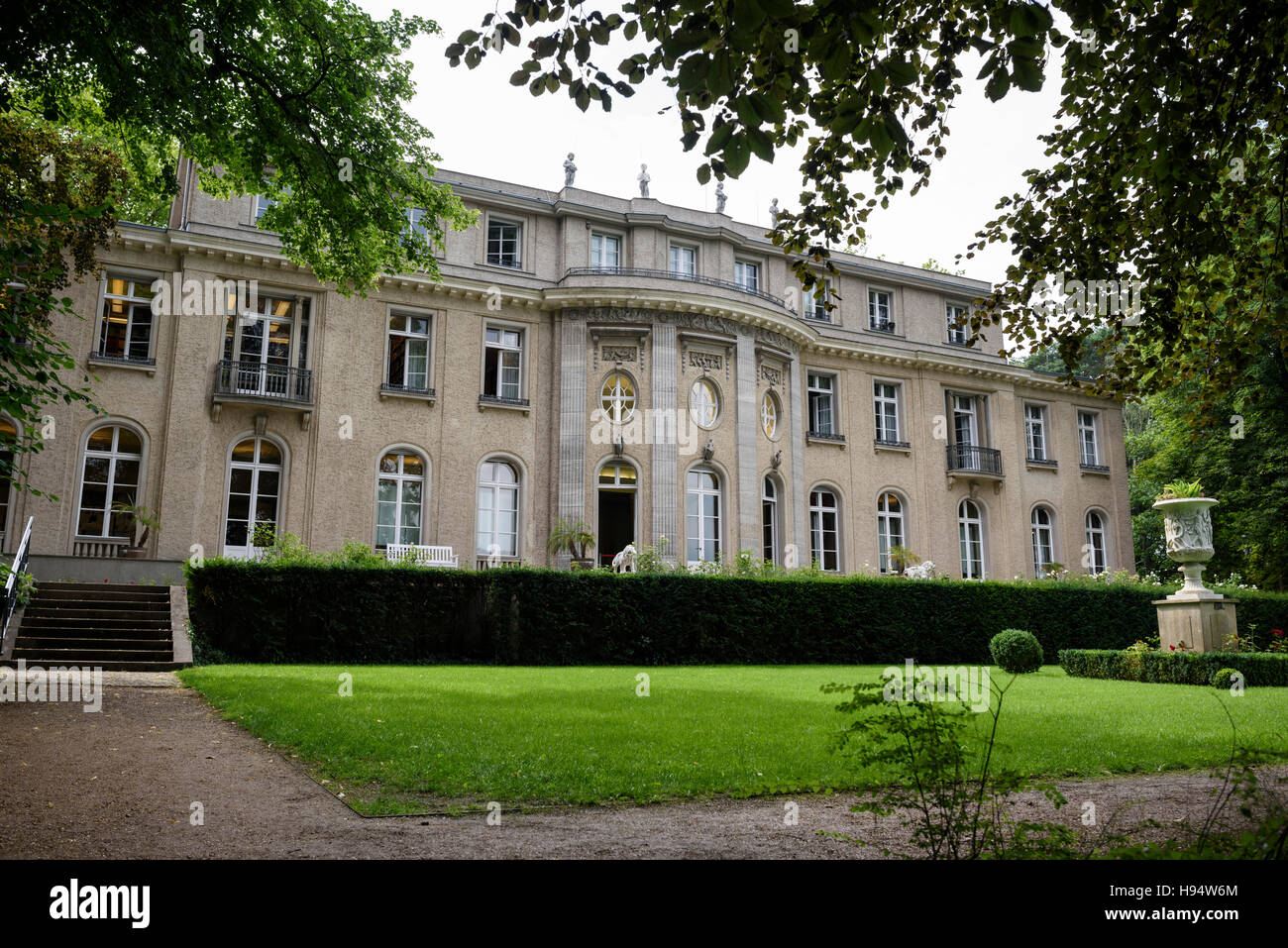 Berlin. L'Allemagne. Maison de la Conférence de Wannsee, Memorial et de l'Éducation Site. Banque D'Images