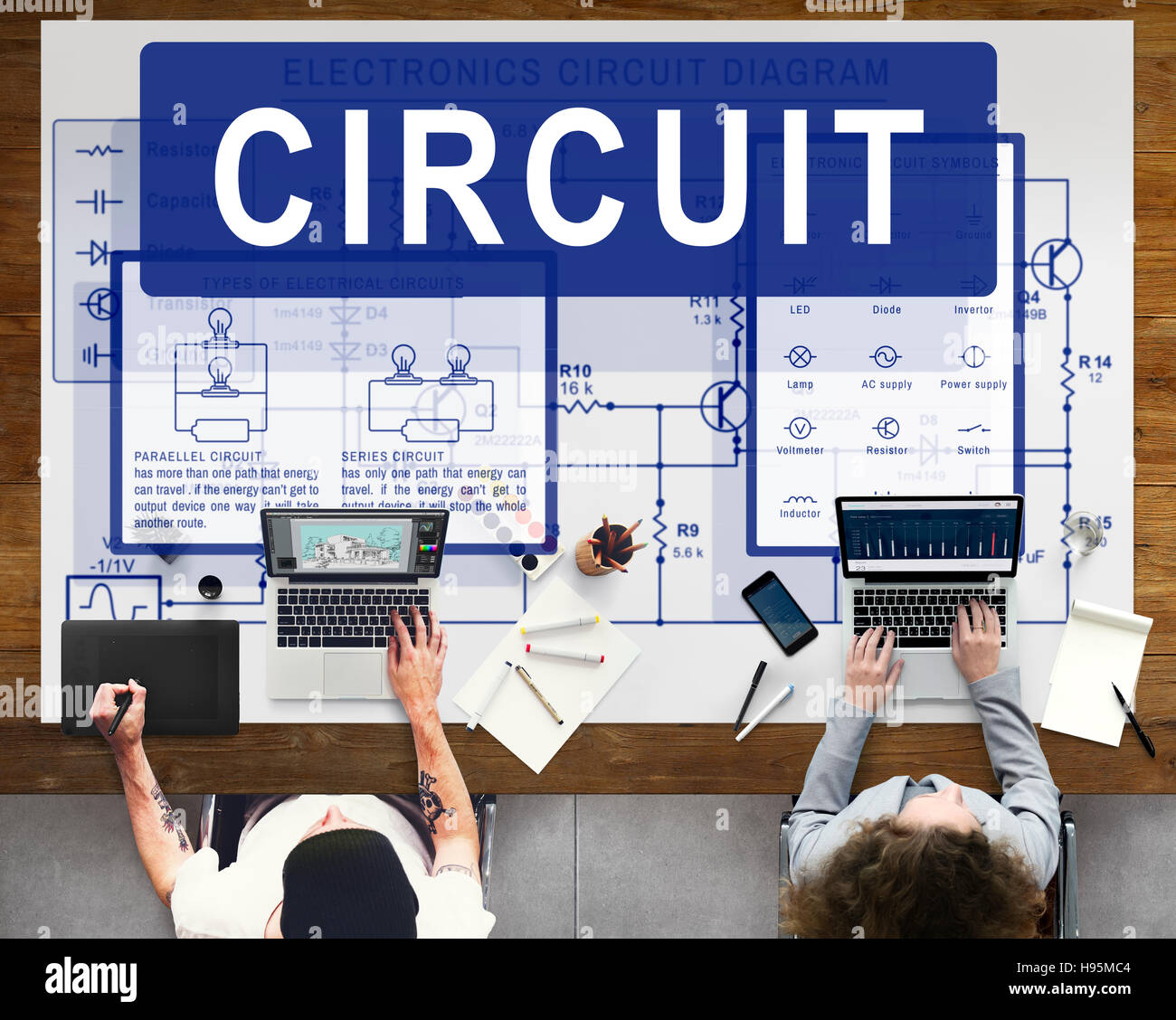 Circuit électronique Tension Électricité Concept Banque D'Images