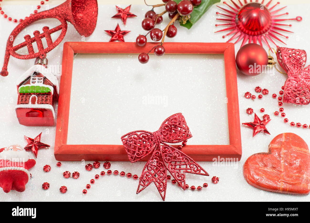 Décorations de Noël et cadre photo vide pour futurs souvenirs Banque D'Images