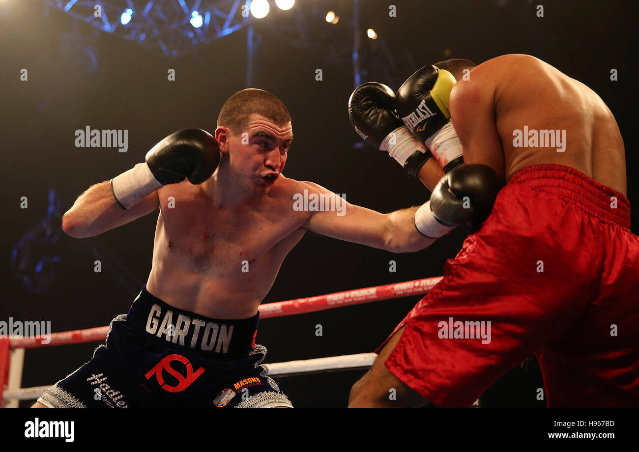 Johnny Garton contre Geiboord Omier à la Wembley Arena, Londres. L'ESS Banque D'Images