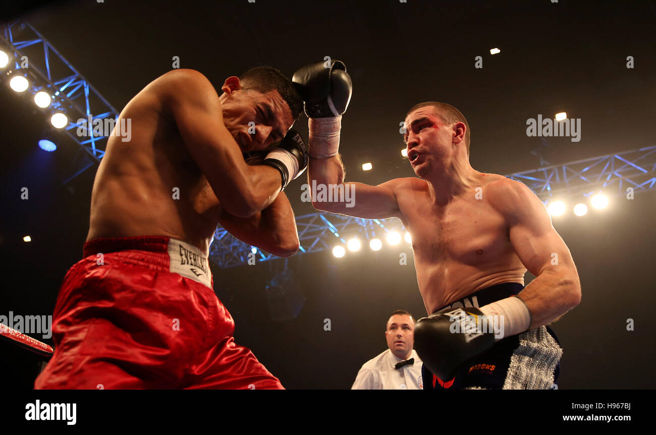 Johnny Garton contre Geiboord Omier à la Wembley Arena, Londres. L'ESS Banque D'Images