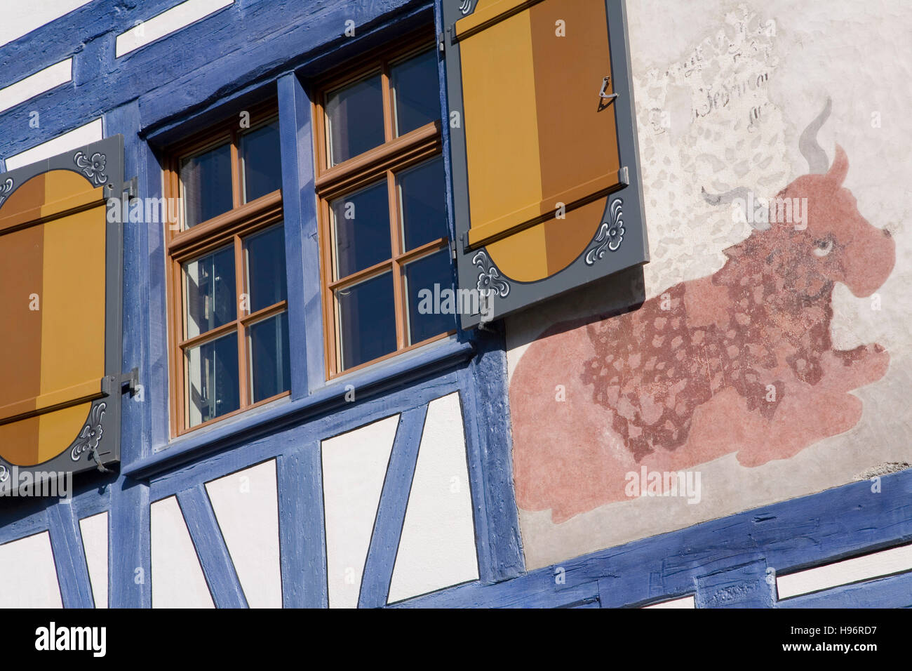 Maison à colombages avec bétail peint sur la face avant, Vieille Ville, Arbon, Canton de Thurgovie, le lac de Constance, Suisse Banque D'Images